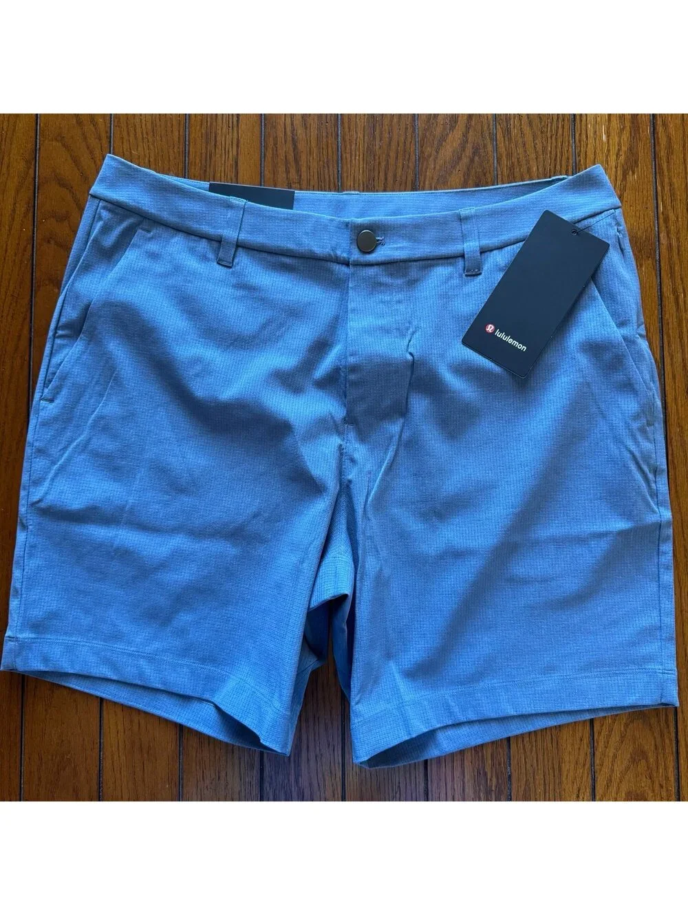 Lululemon Men’s Size 34 ABC Classic Fit Short 7” WovenAir, Washed Denim NWT